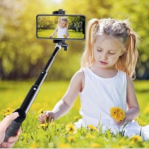 Extendable Tripod Selfie Stick Bluetooth With Detachable Wireless Remote Black